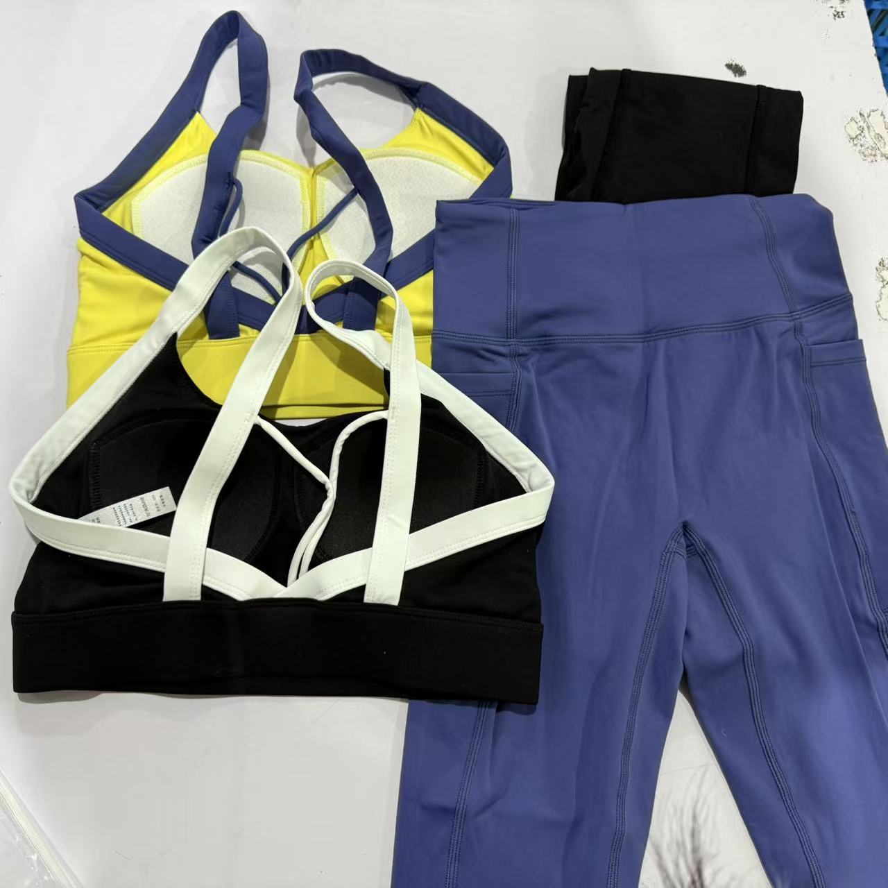 High Intensity Color Blocking  - đánh giá và giá Crossfit Lifting